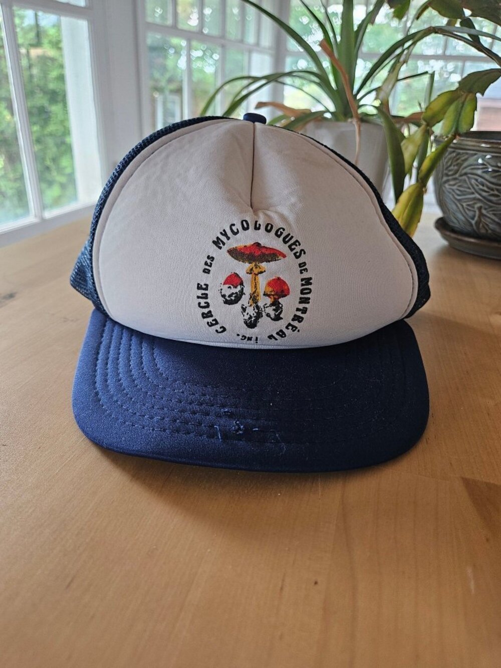 ✨ Rare Vintage Cercle des Mycologues de Montréal Mushroom Trucker Hat ✨